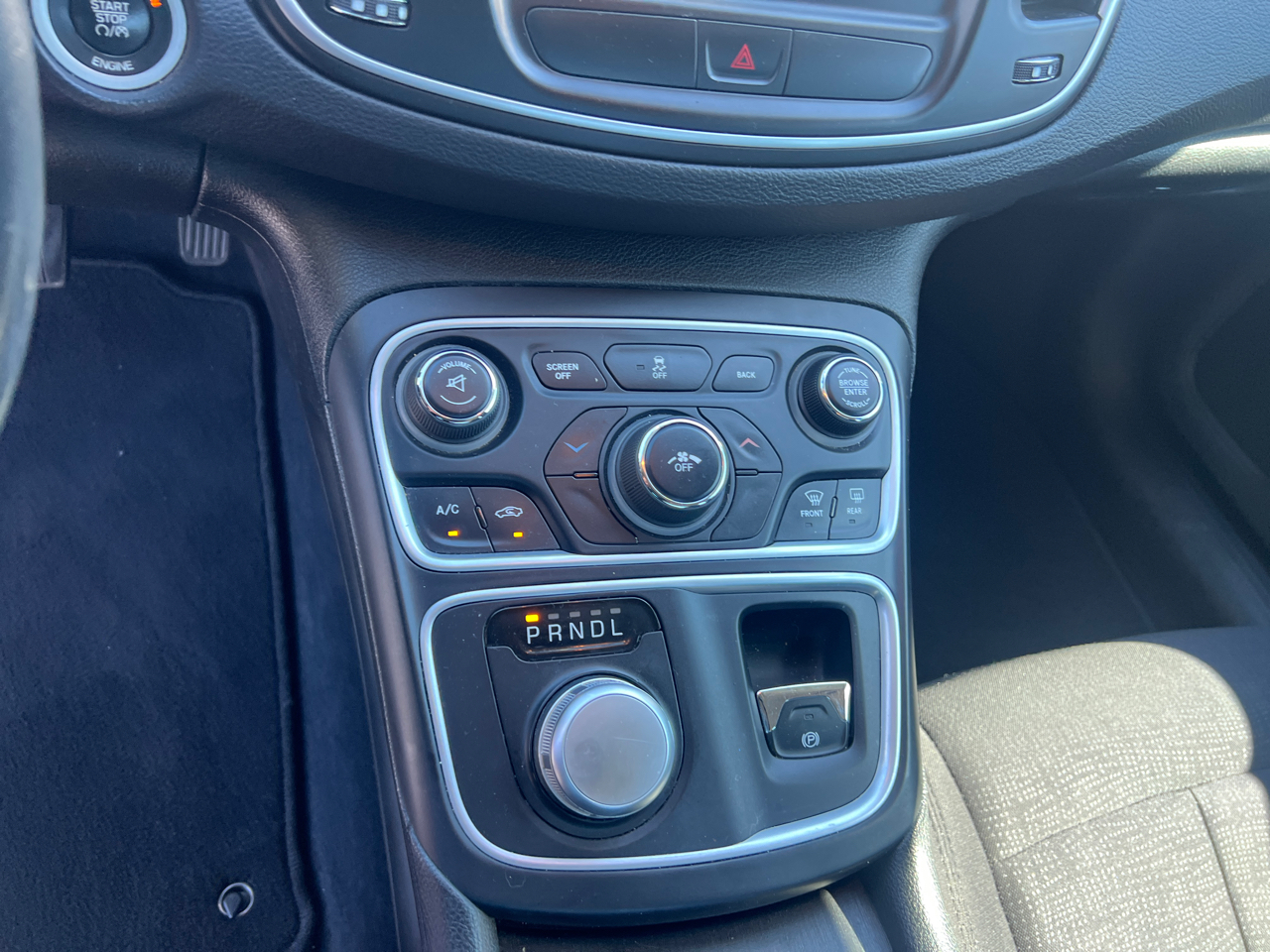 Chrysler 200 Limited 2015