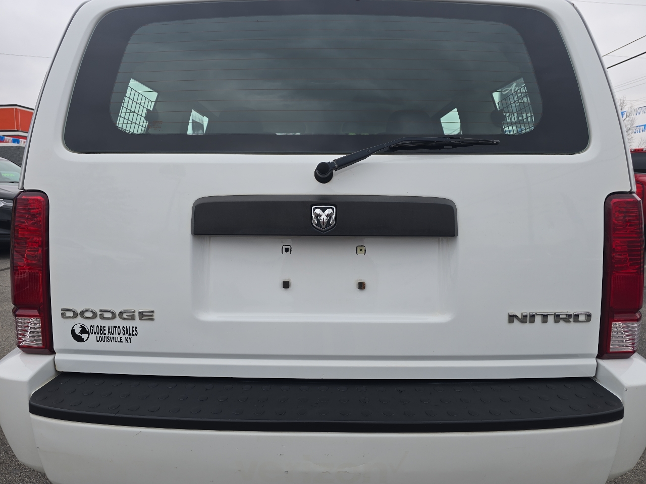 Dodge Nitro  2011