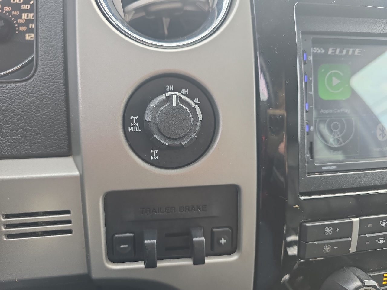 Ford F-150 4WD SuperCrew 145" FX4 2012