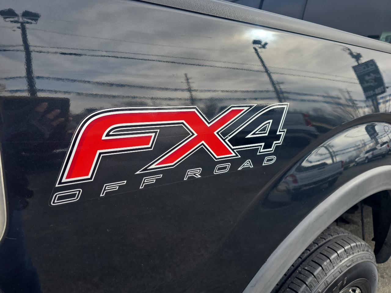 Ford F-150 4WD SuperCrew 145" FX4 2012