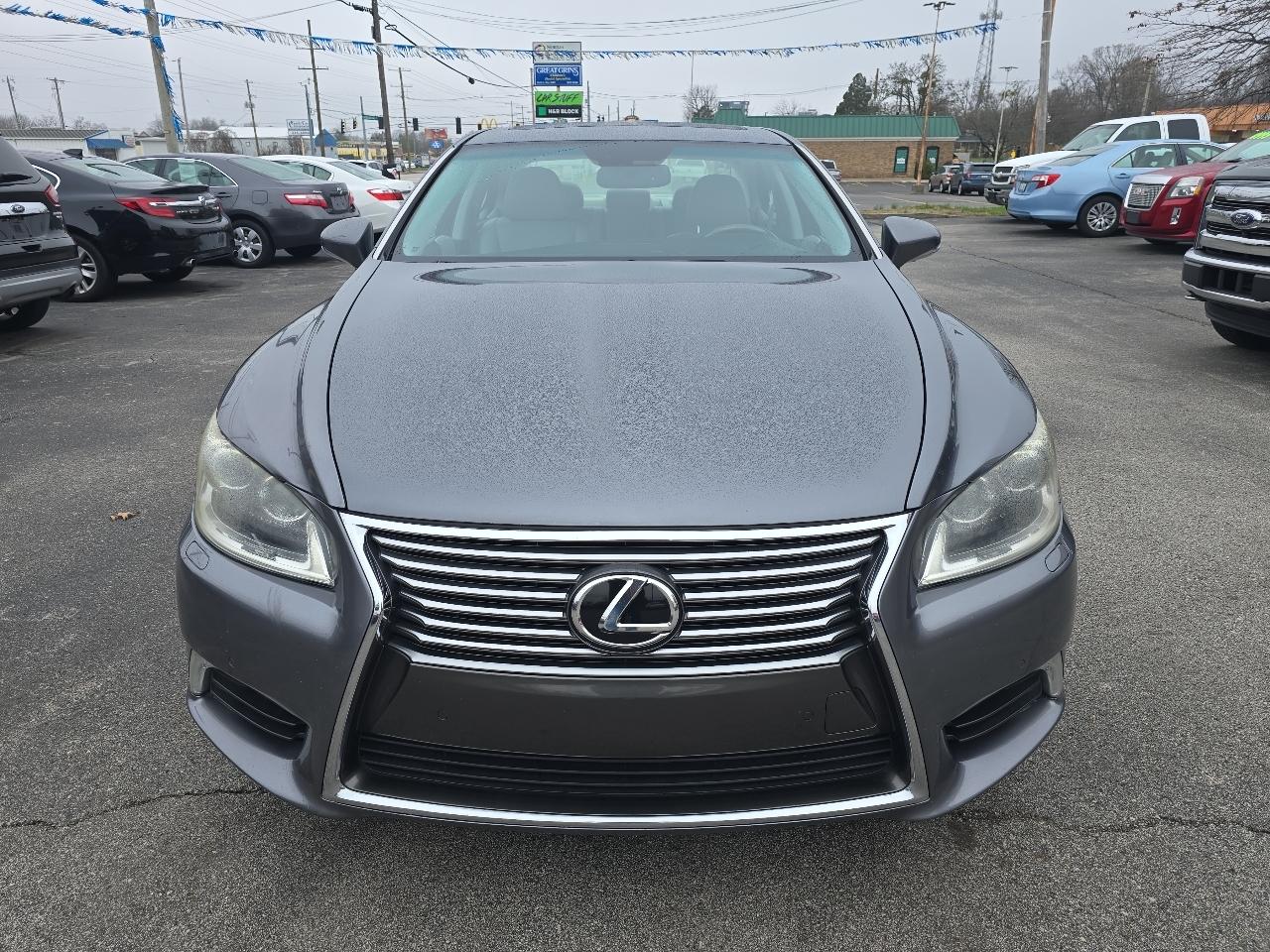Lexus LS 460  2013
