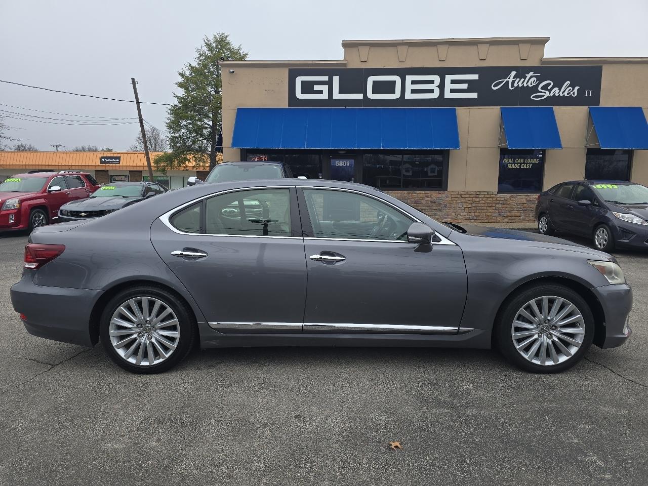 Lexus LS 460  2013