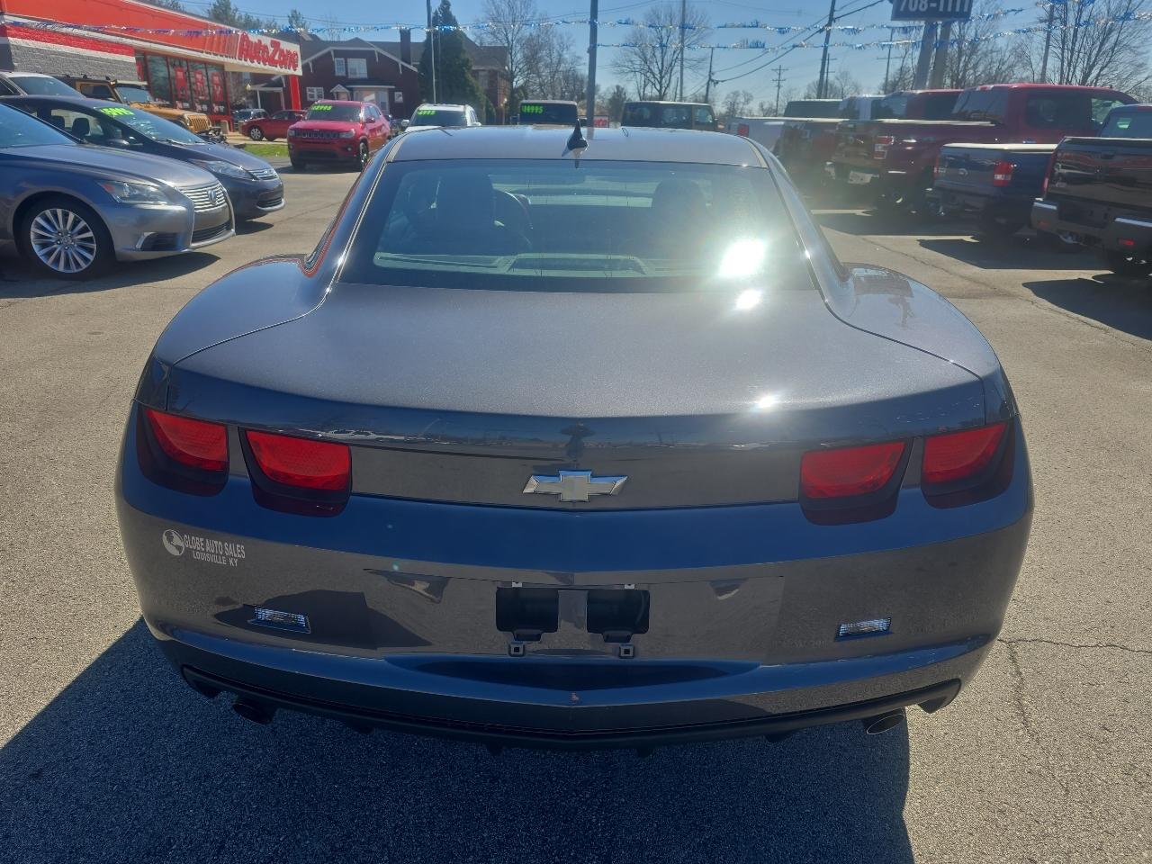Chevrolet Camaro LS 2011