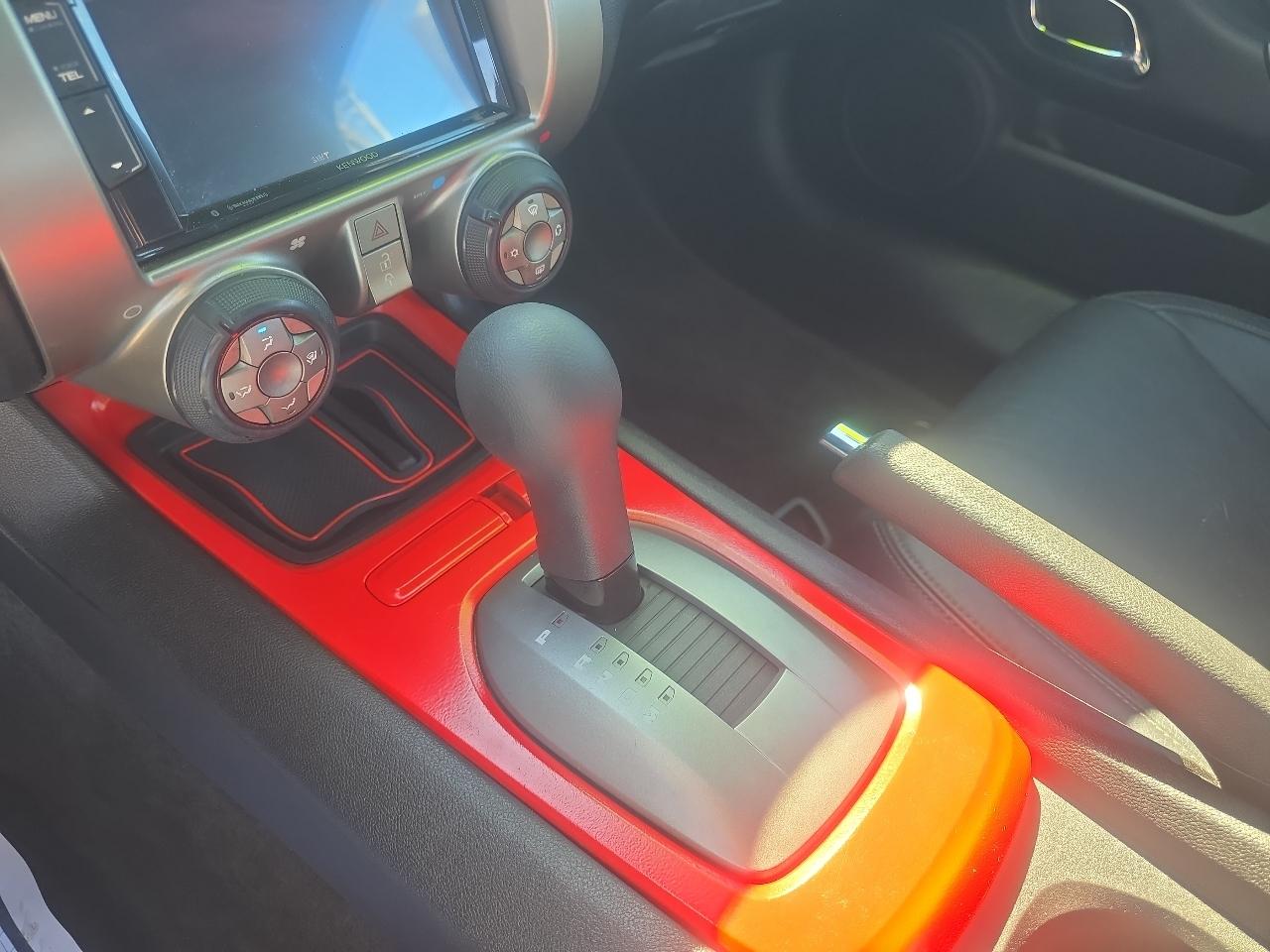 Chevrolet Camaro LS 2011