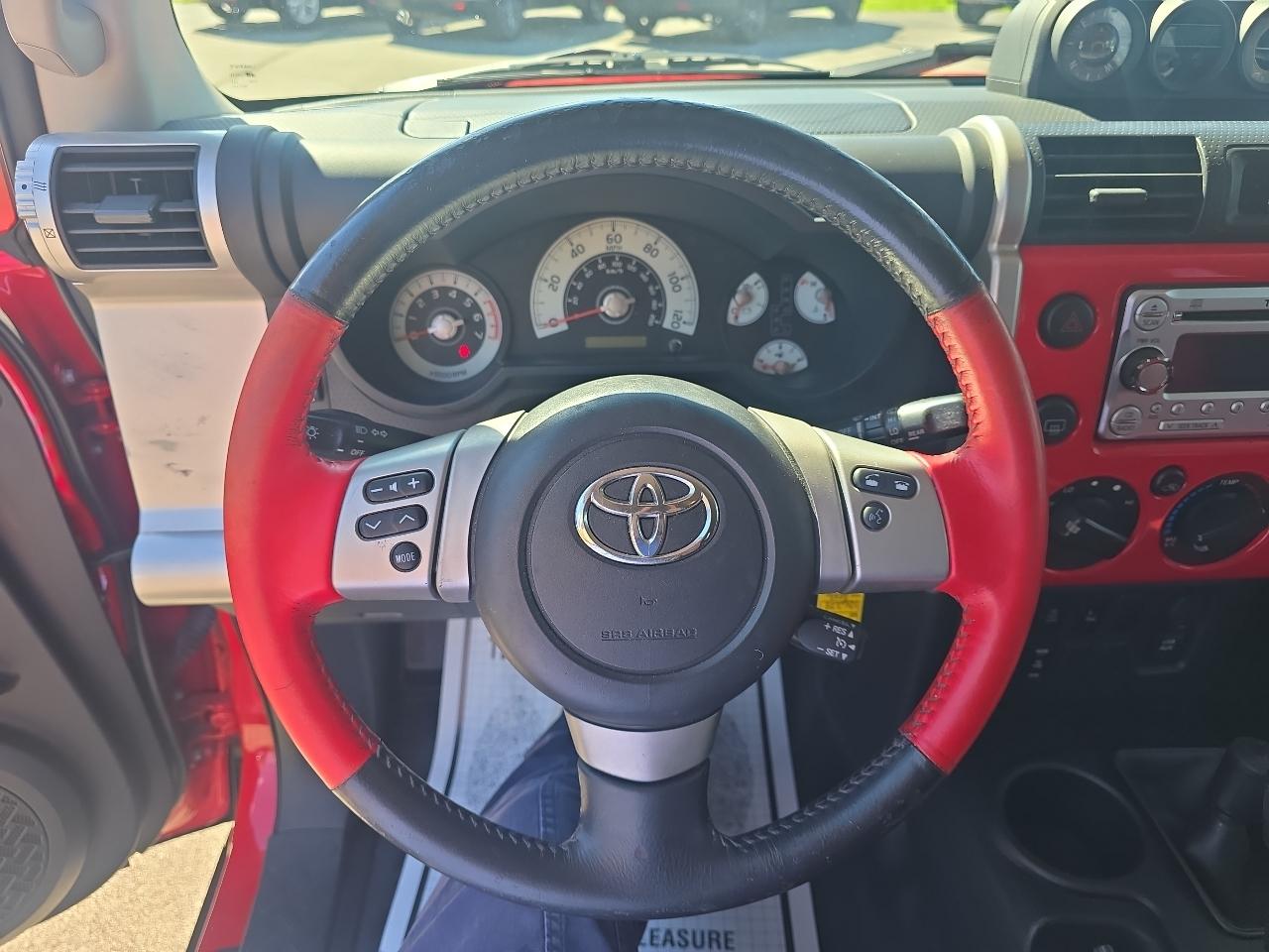 Toyota FJ Cruiser 4WD 2012