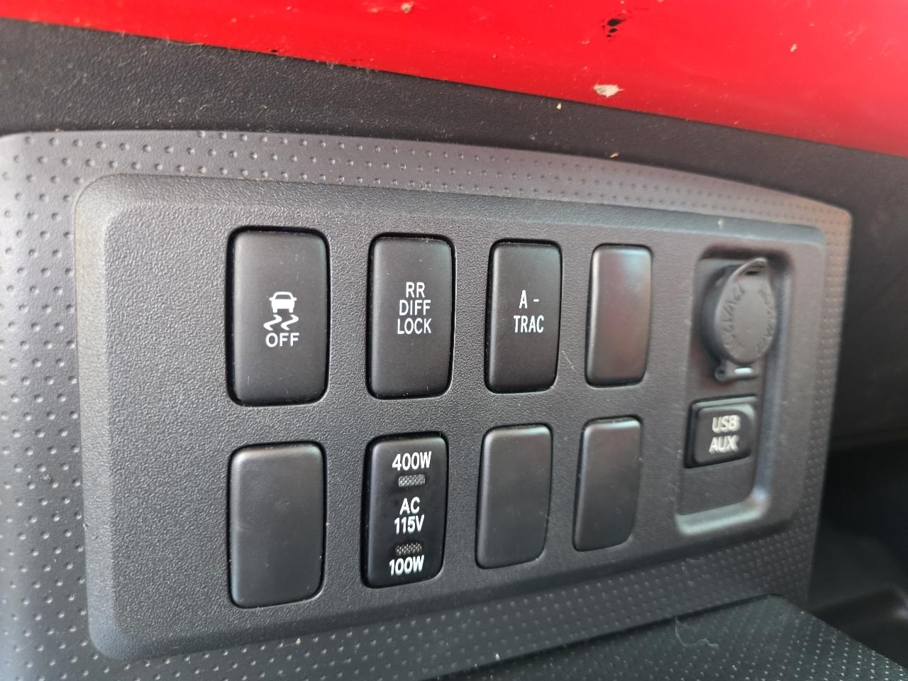 Toyota FJ Cruiser 4WD 2012