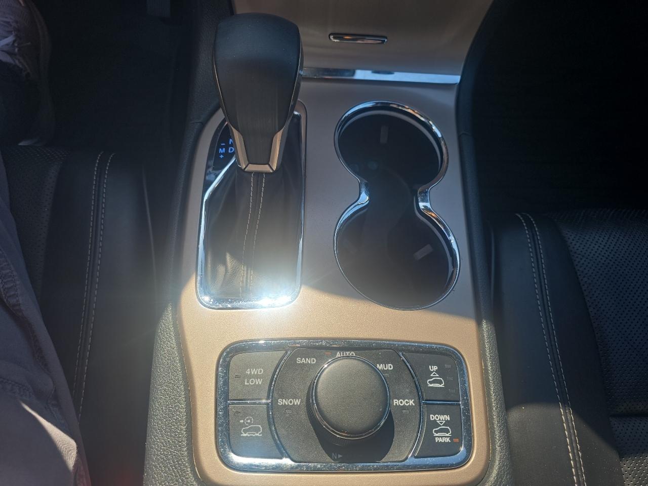 Jeep Grand Cherokee 4WD 4dr Overland 2017