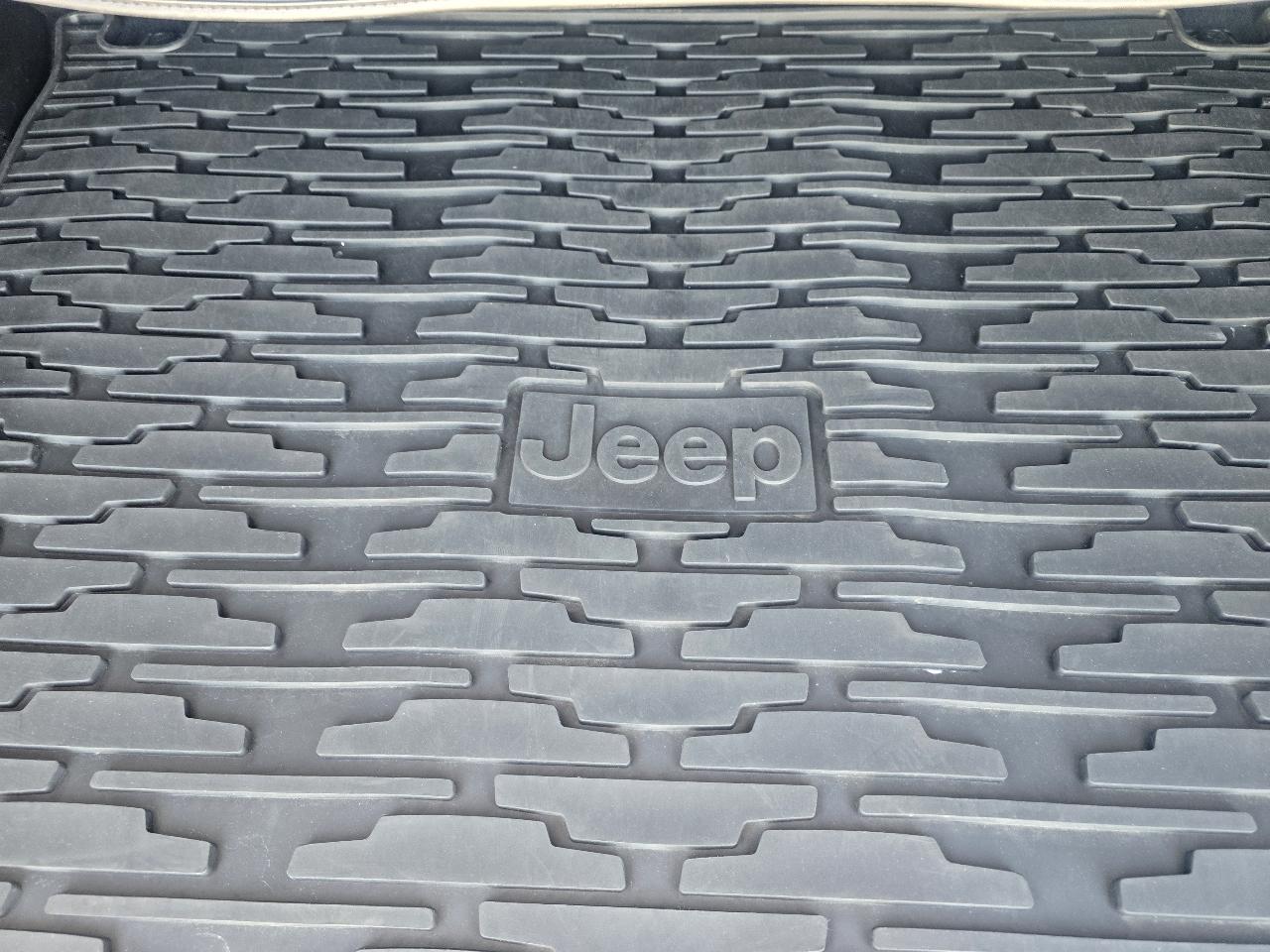 Jeep Grand Cherokee 4WD 4dr Overland 2017