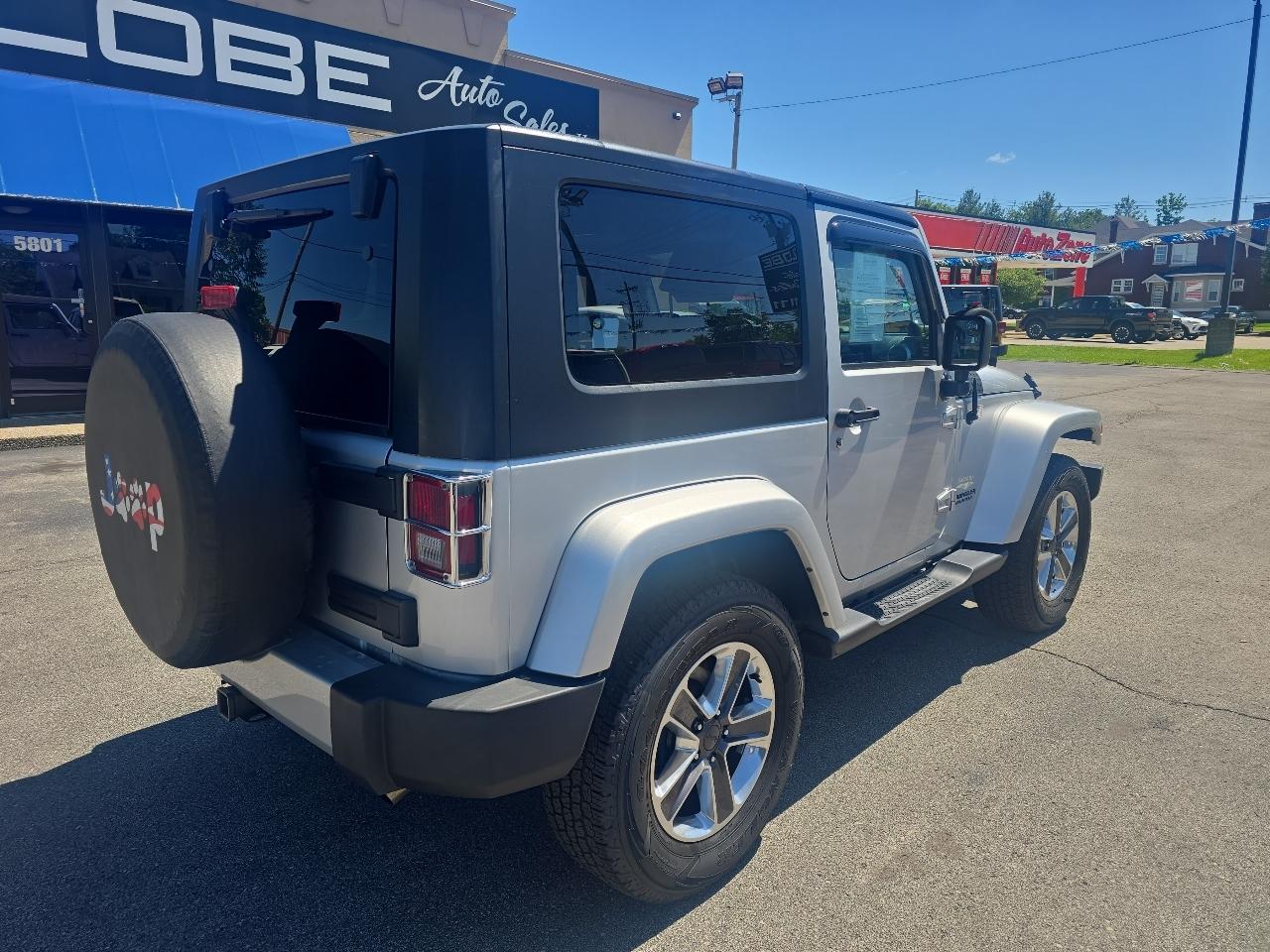 Jeep Wrangler Sahara 2010