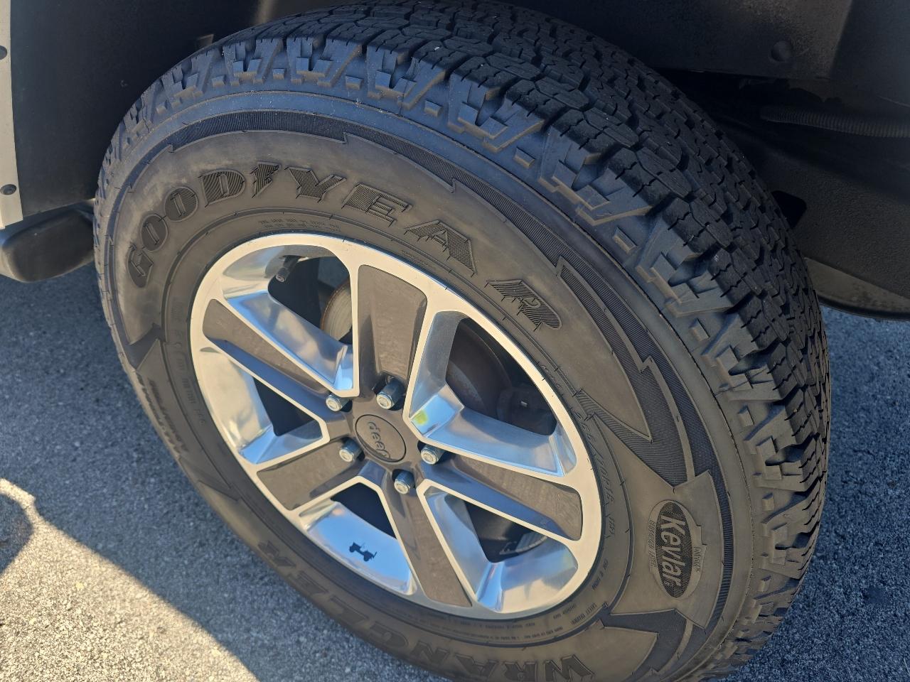 Jeep Wrangler Sahara 2010