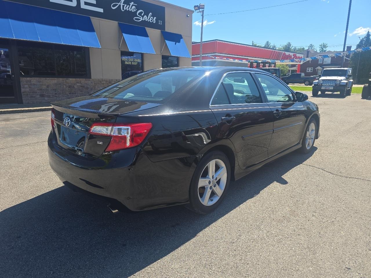 Toyota Camry SE 2014