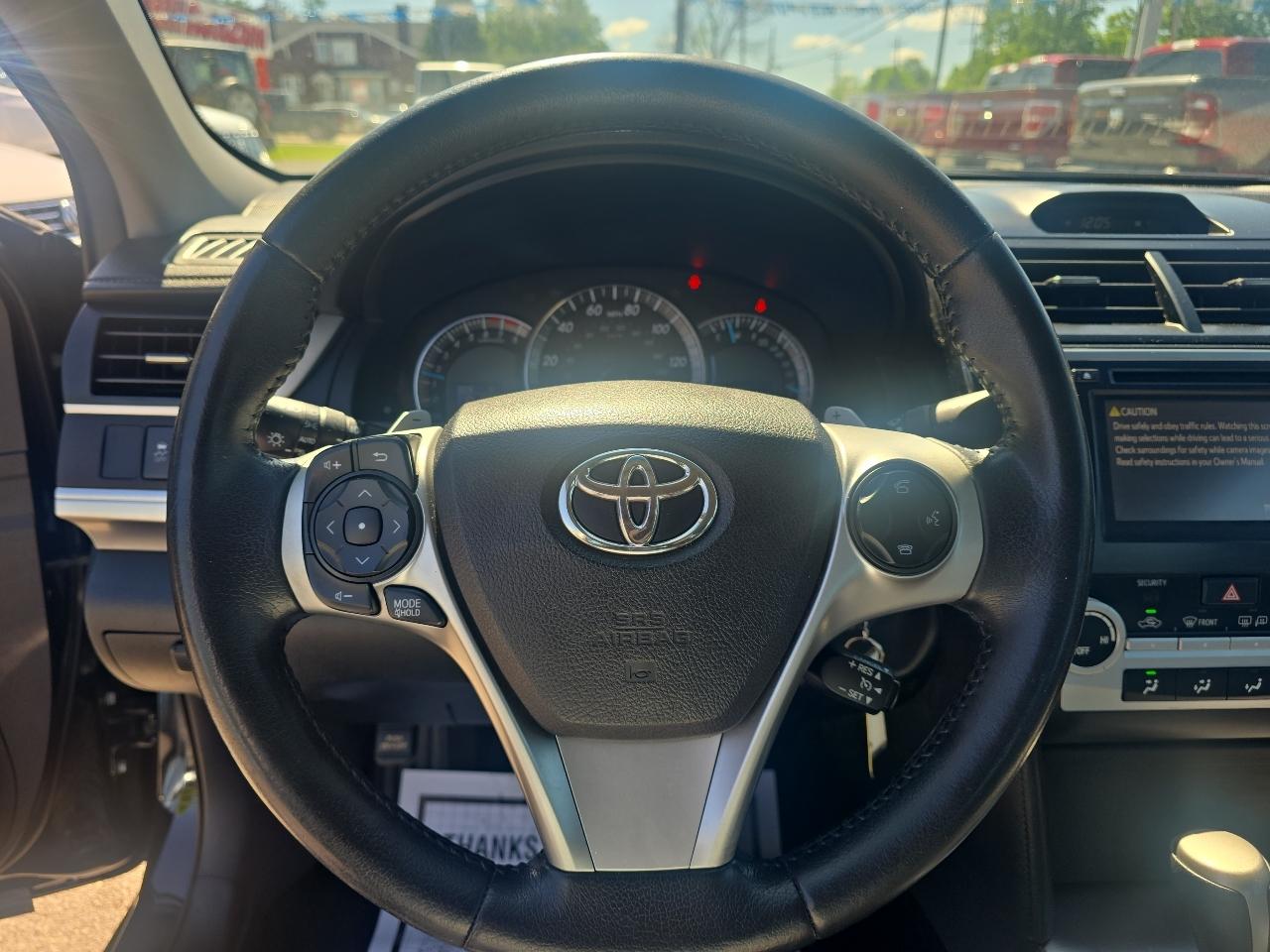 Toyota Camry SE 2014