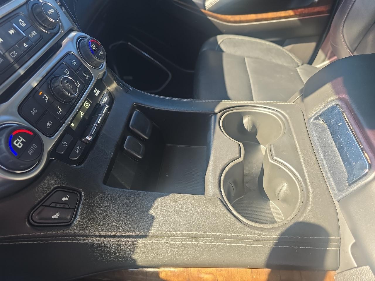 Chevrolet Tahoe  2015