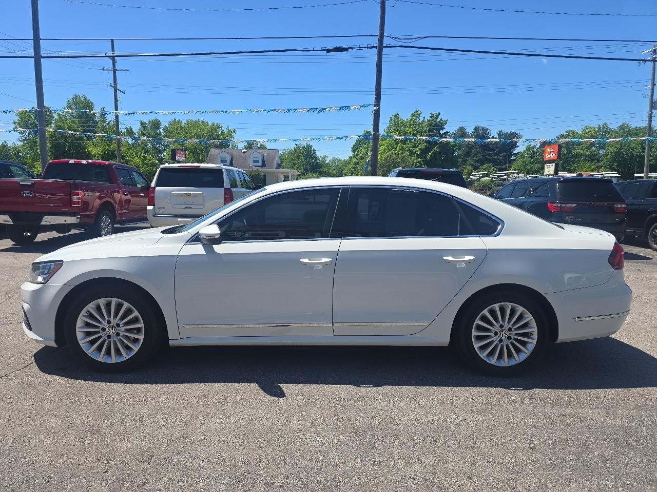 Volkswagen Passat SE 2017