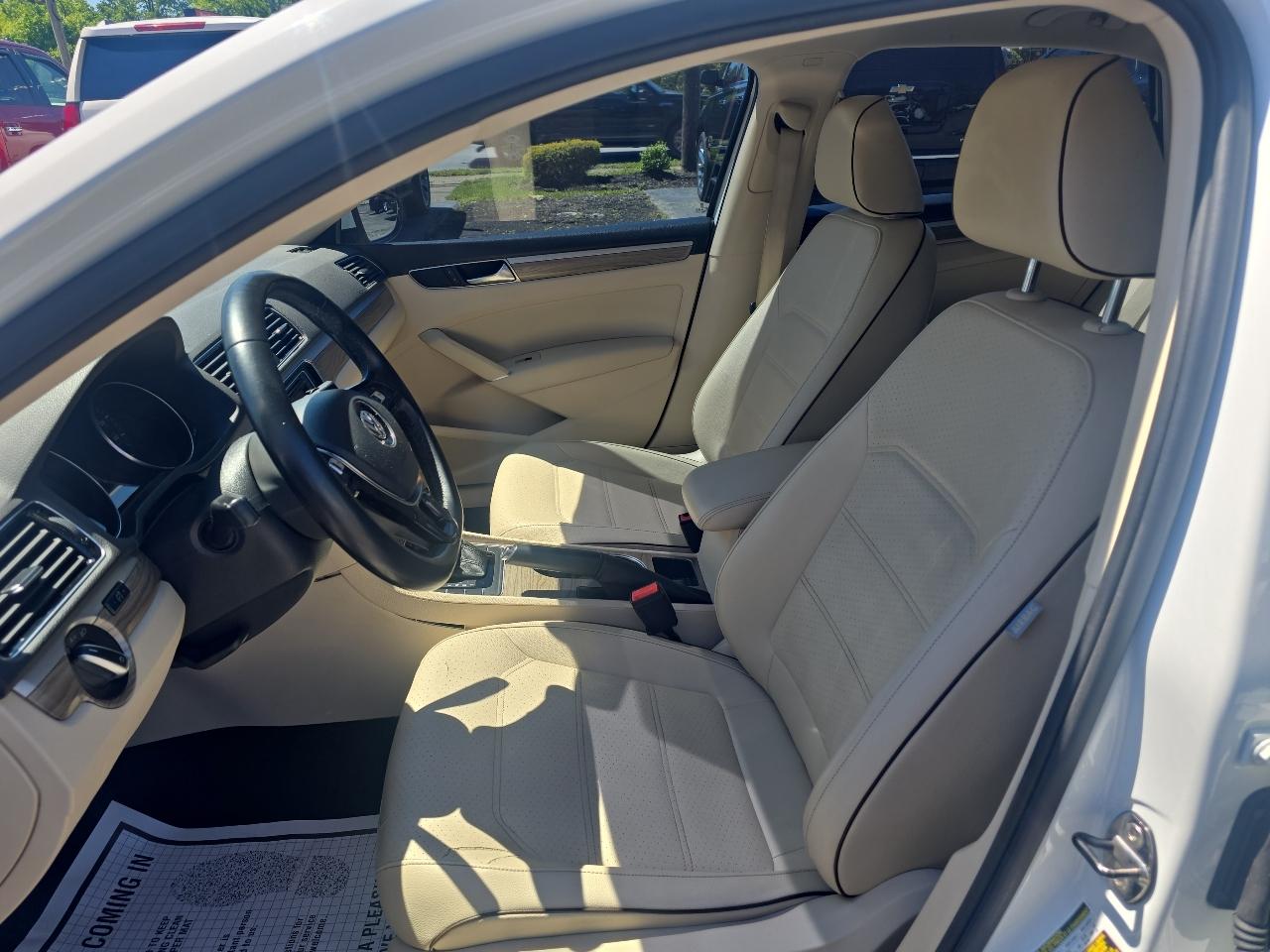 Volkswagen Passat SE 2017