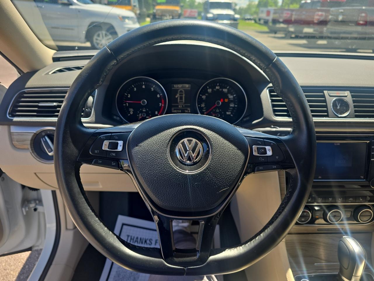 Volkswagen Passat SE 2017