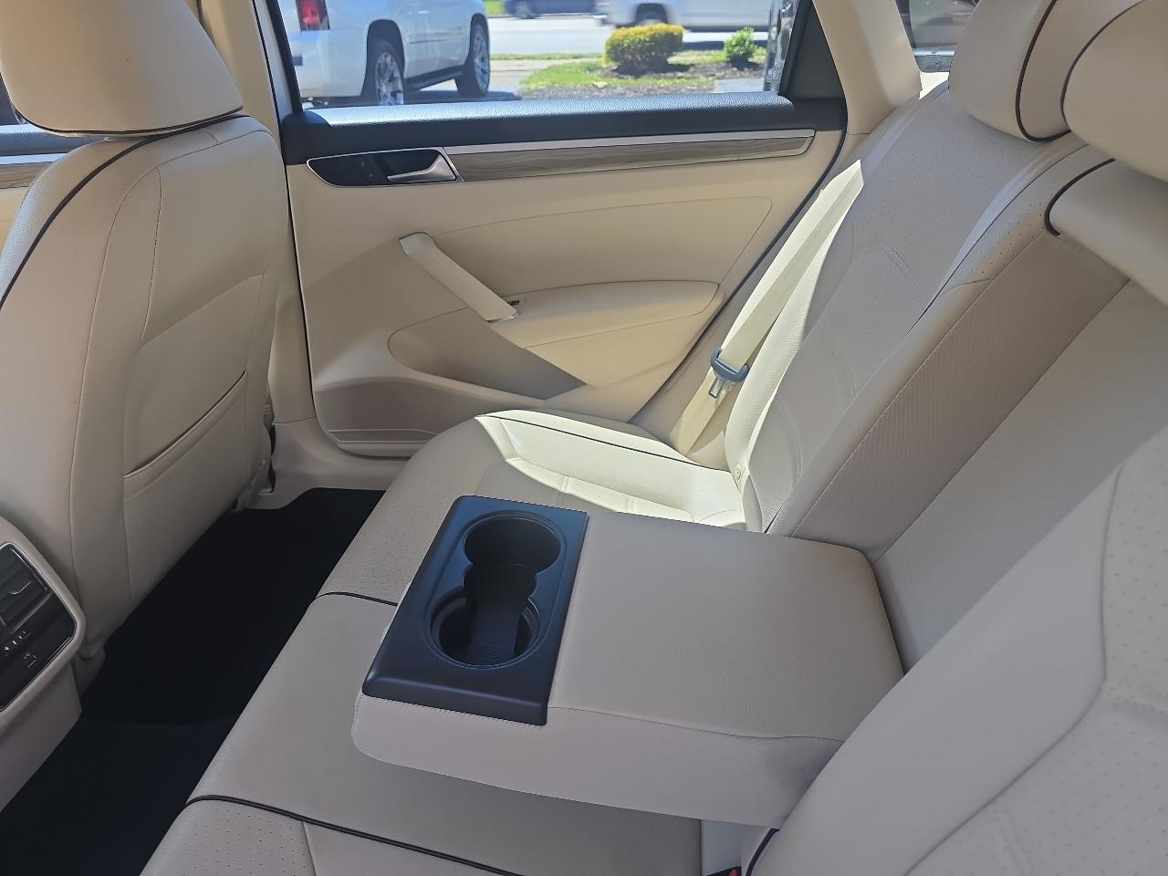 Volkswagen Passat SE 2017