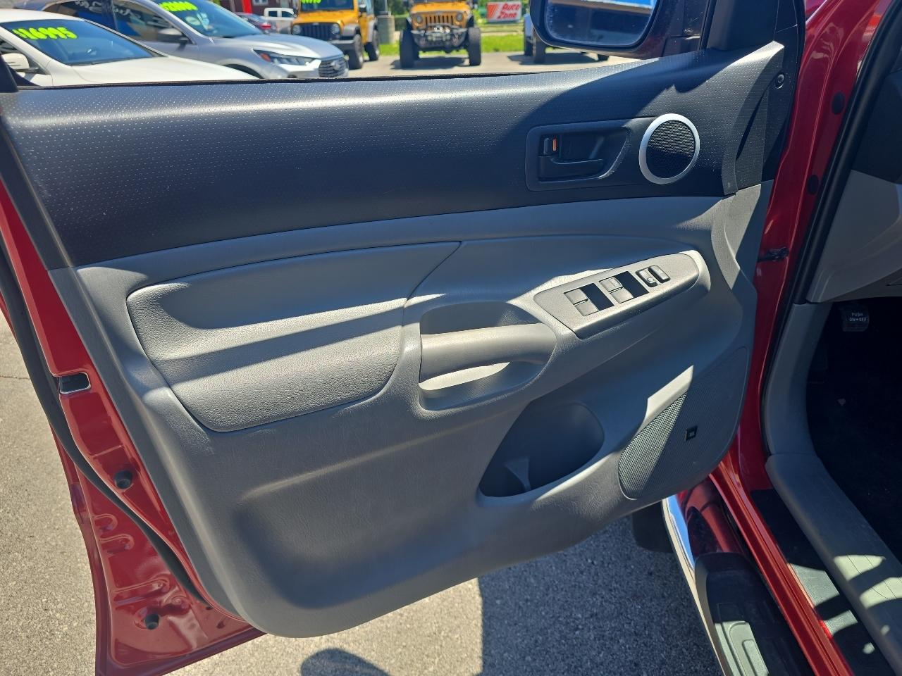 Toyota Tacoma  2012