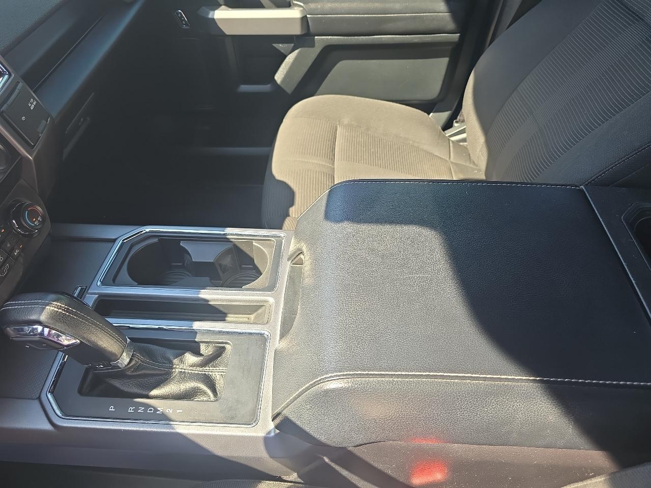 Ford F-150 4WD SuperCrew 145" XLT 2016