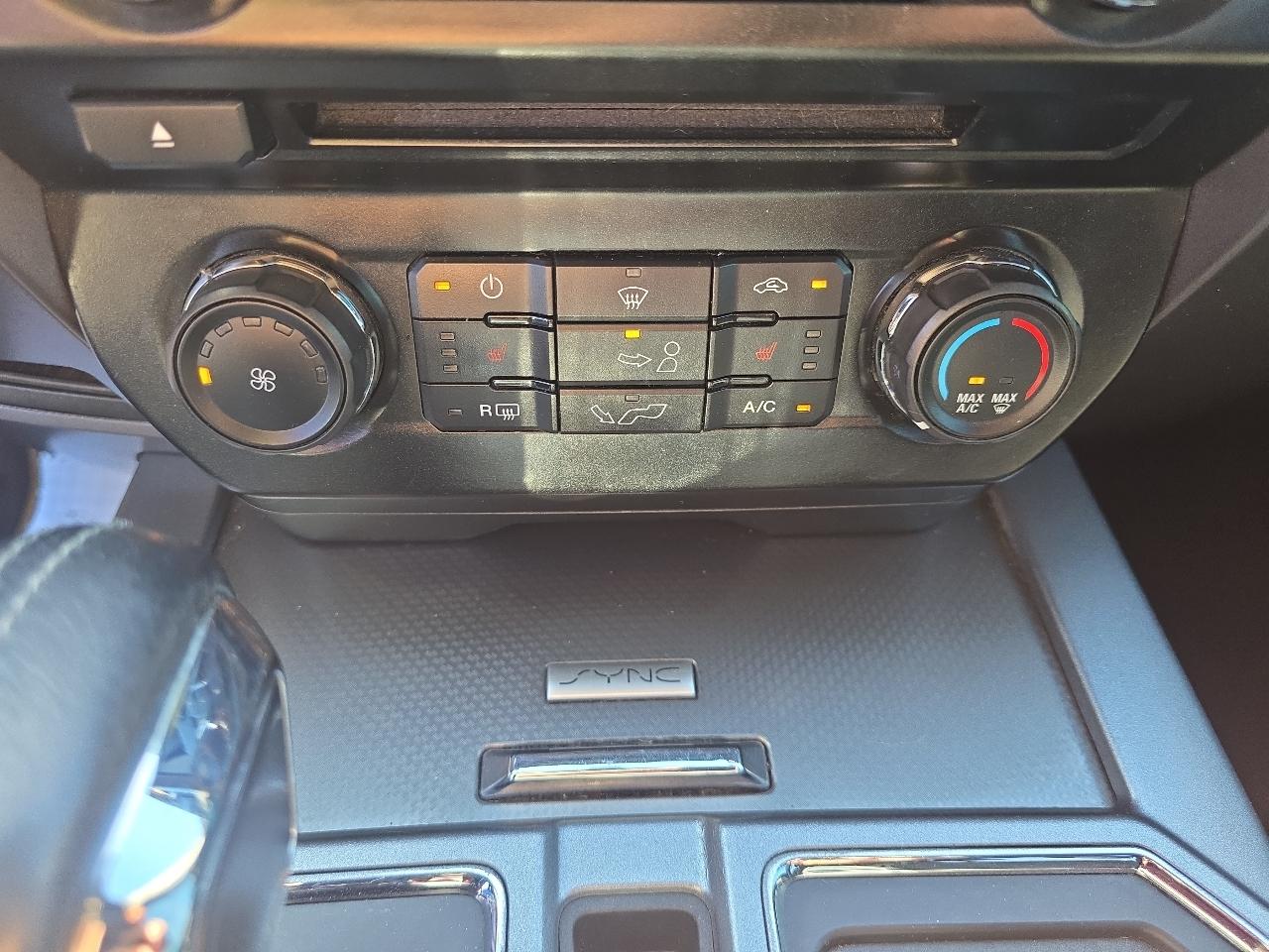Ford F-150 4WD SuperCrew 145" XLT 2016