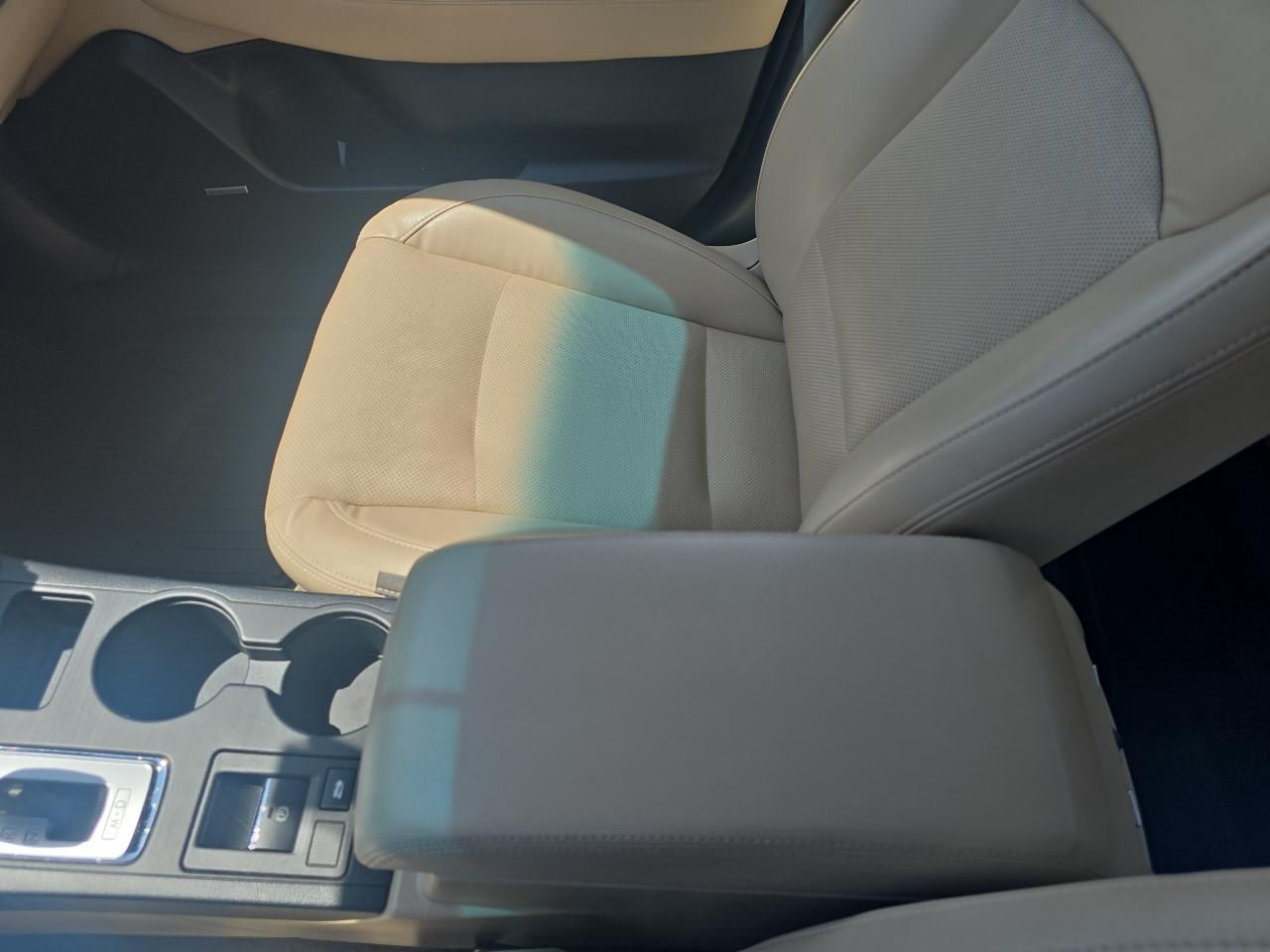 Subaru Legacy 2.5i Limited 2015