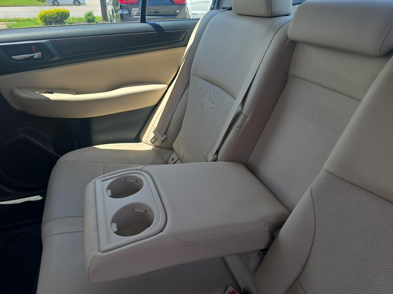 Subaru Legacy 2.5i Limited 2015