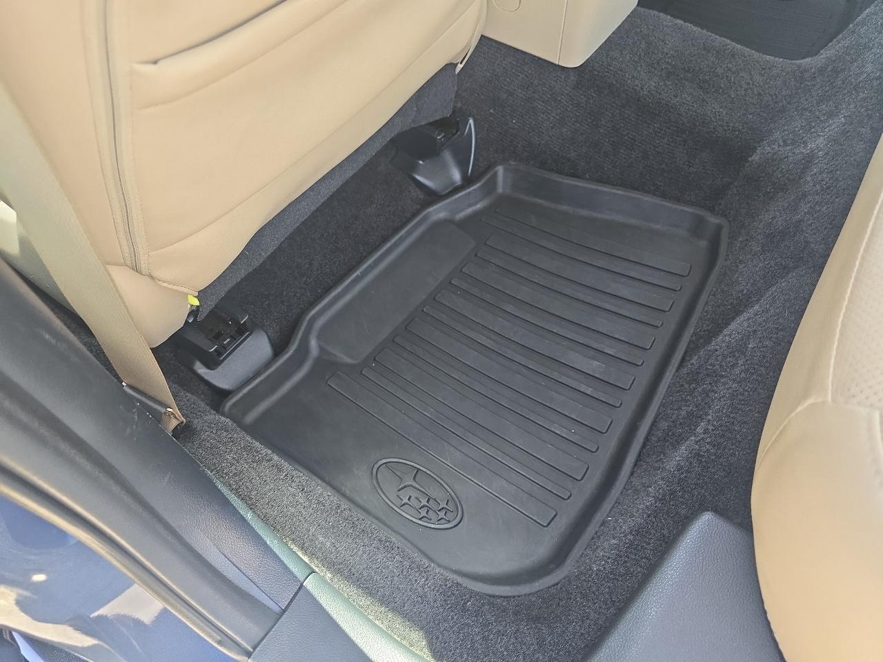 Subaru Legacy 2.5i Limited 2015