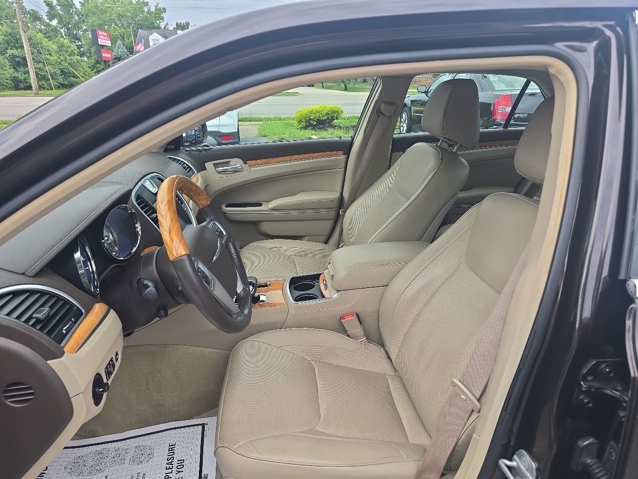 Chrysler 300 300C RWD 2013