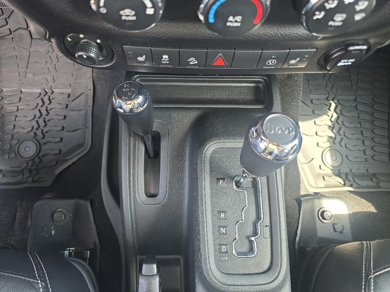 Jeep Wrangler Sahara 2017
