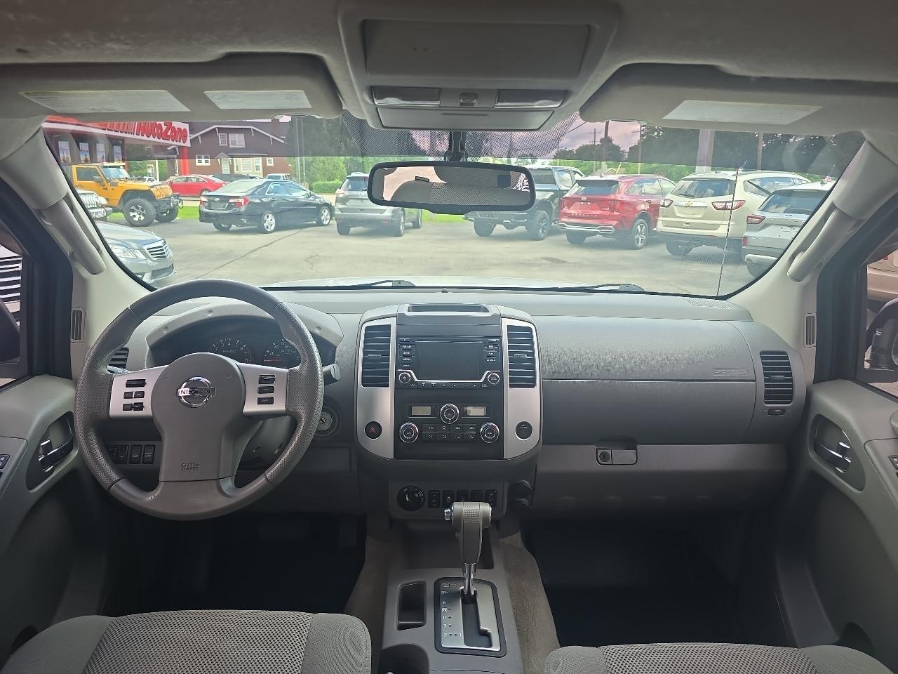Nissan Frontier  2016