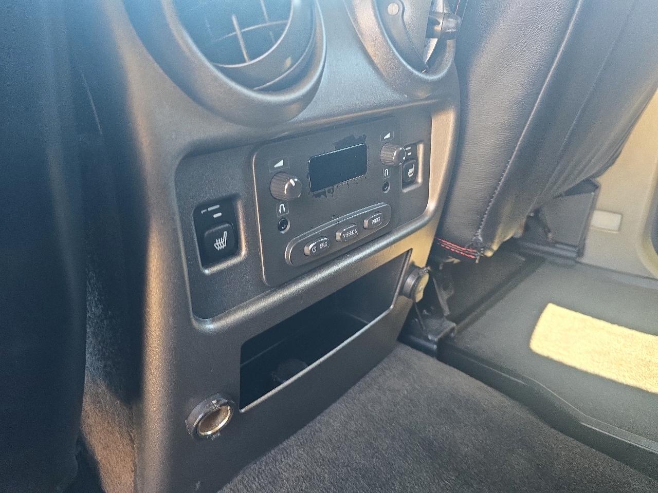 HUMMER H2 4WD 4dr SUV 2004