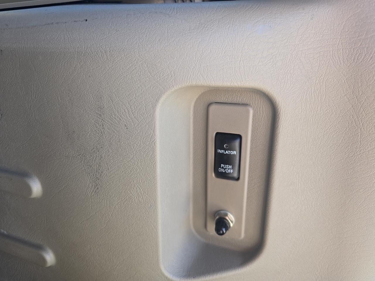 HUMMER H2 4WD 4dr SUV 2004