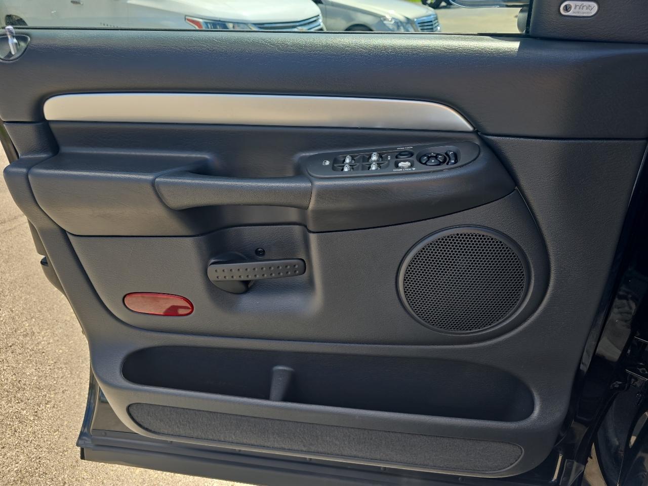 Dodge Ram 1500 SRT-10 2005