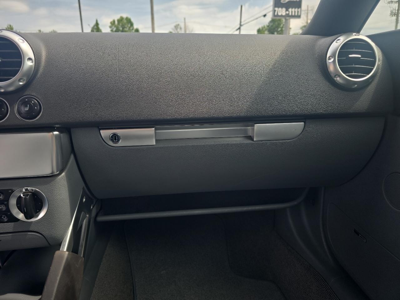 Audi TT 2dr Cpe 2004
