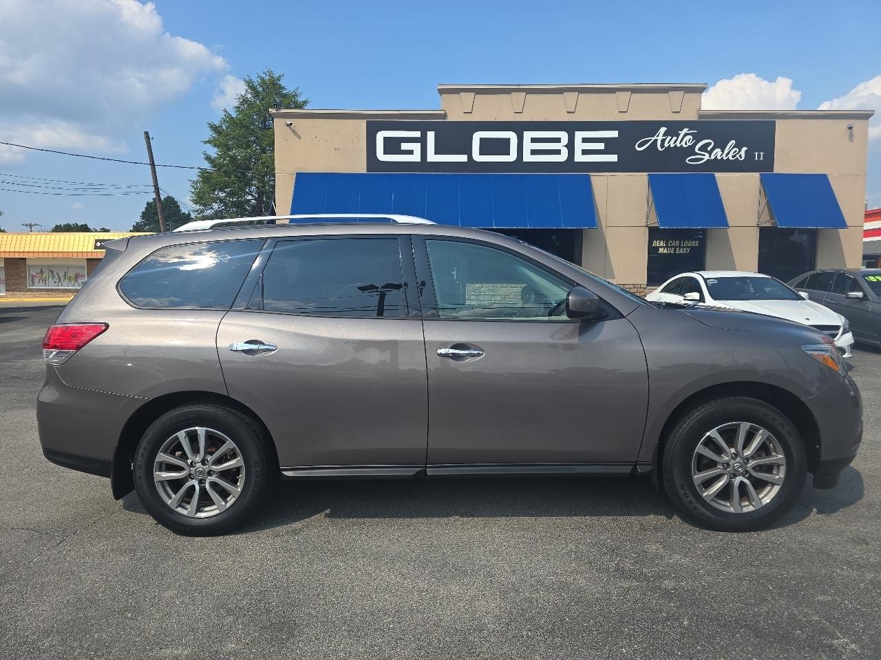 Nissan Pathfinder SV 4D SUV 4WD 2014