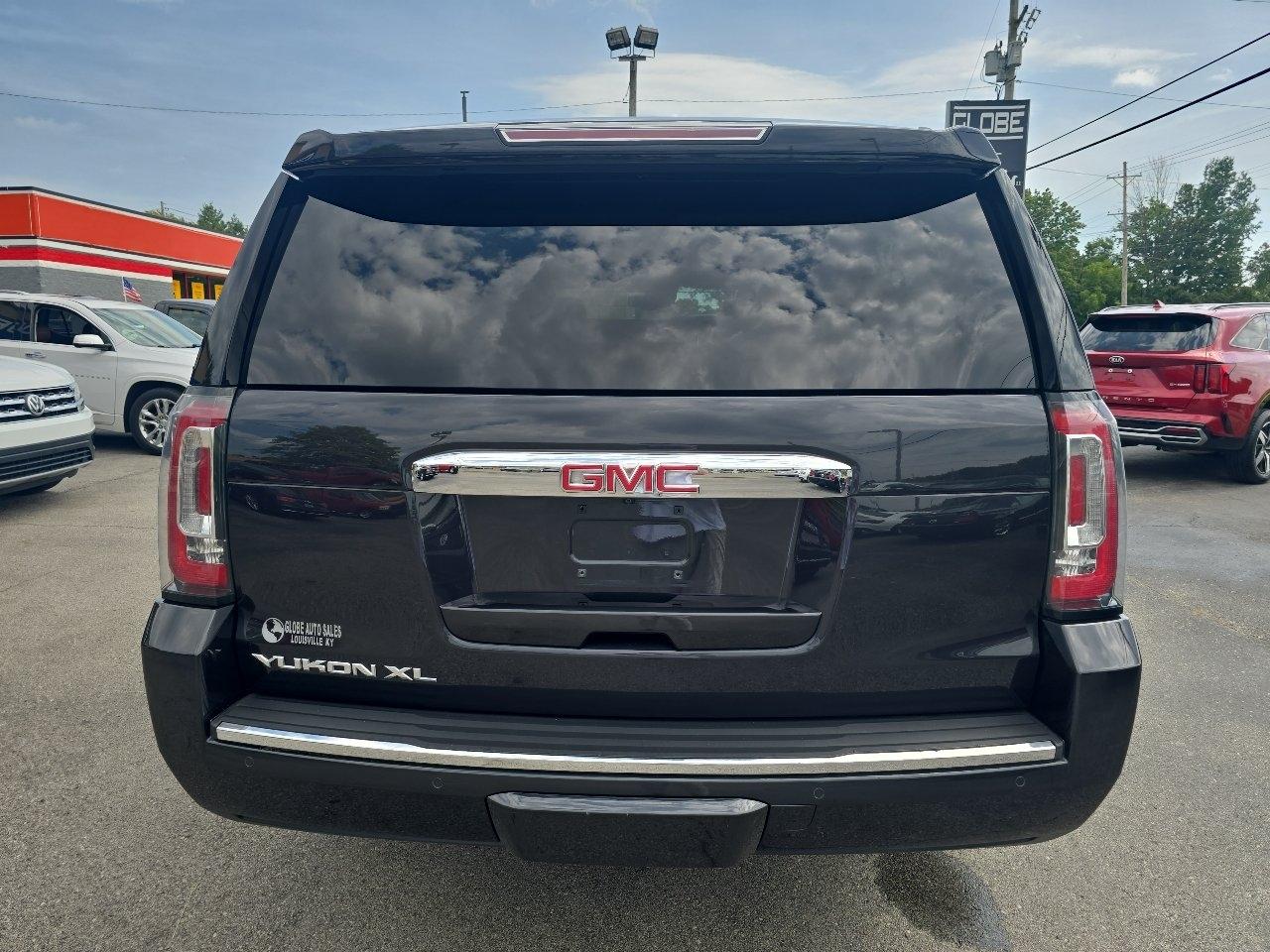 GMC Yukon XL Denali 2020