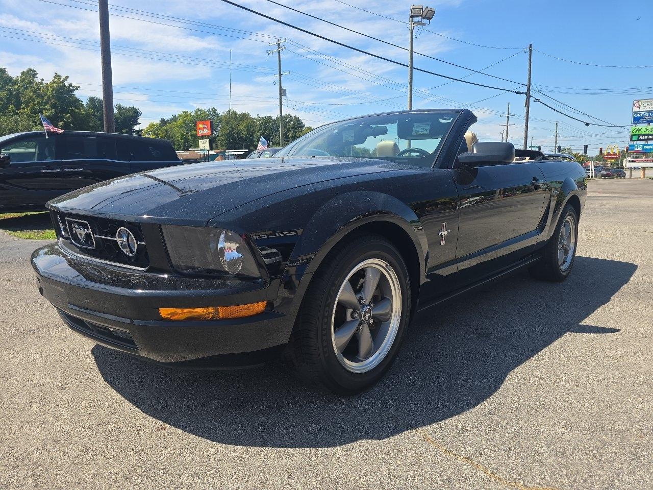 Ford Mustang Convertible 2006