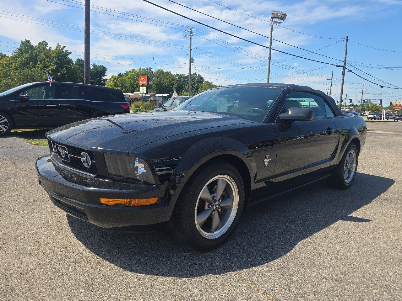 Ford Mustang Convertible 2006
