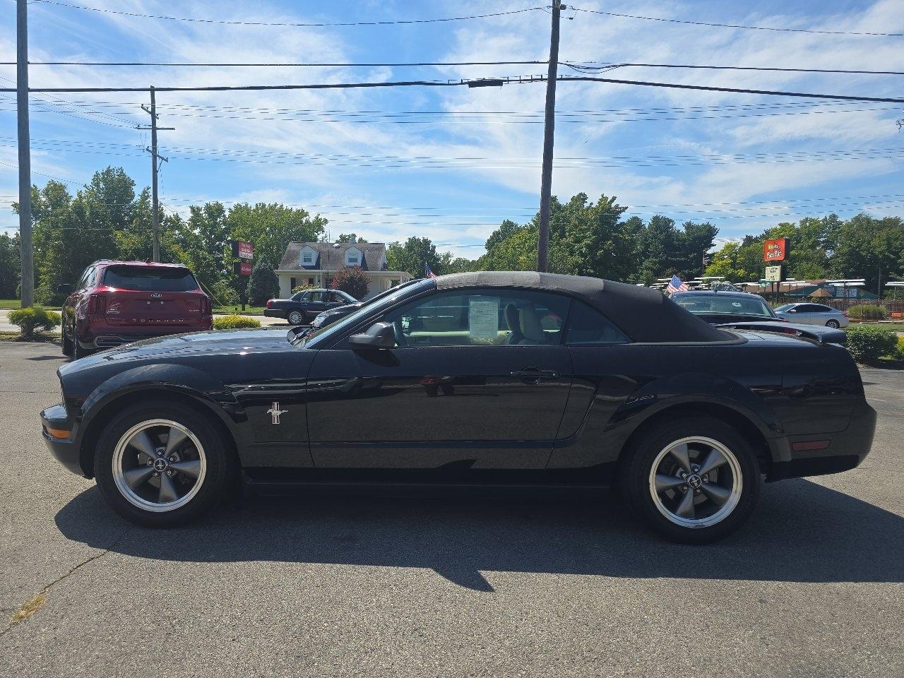 Ford Mustang Convertible 2006