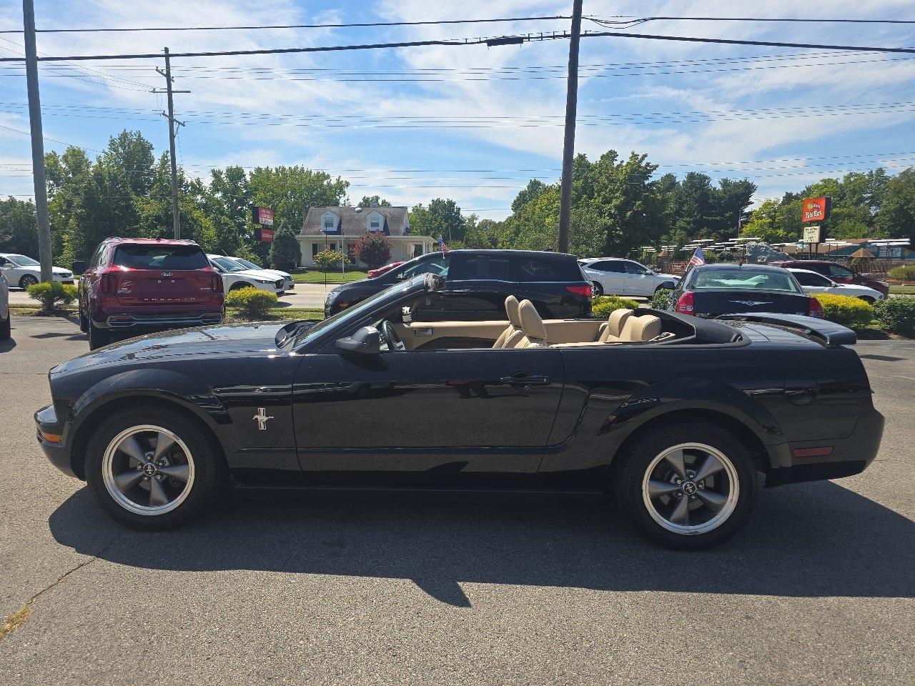 Ford Mustang Convertible 2006