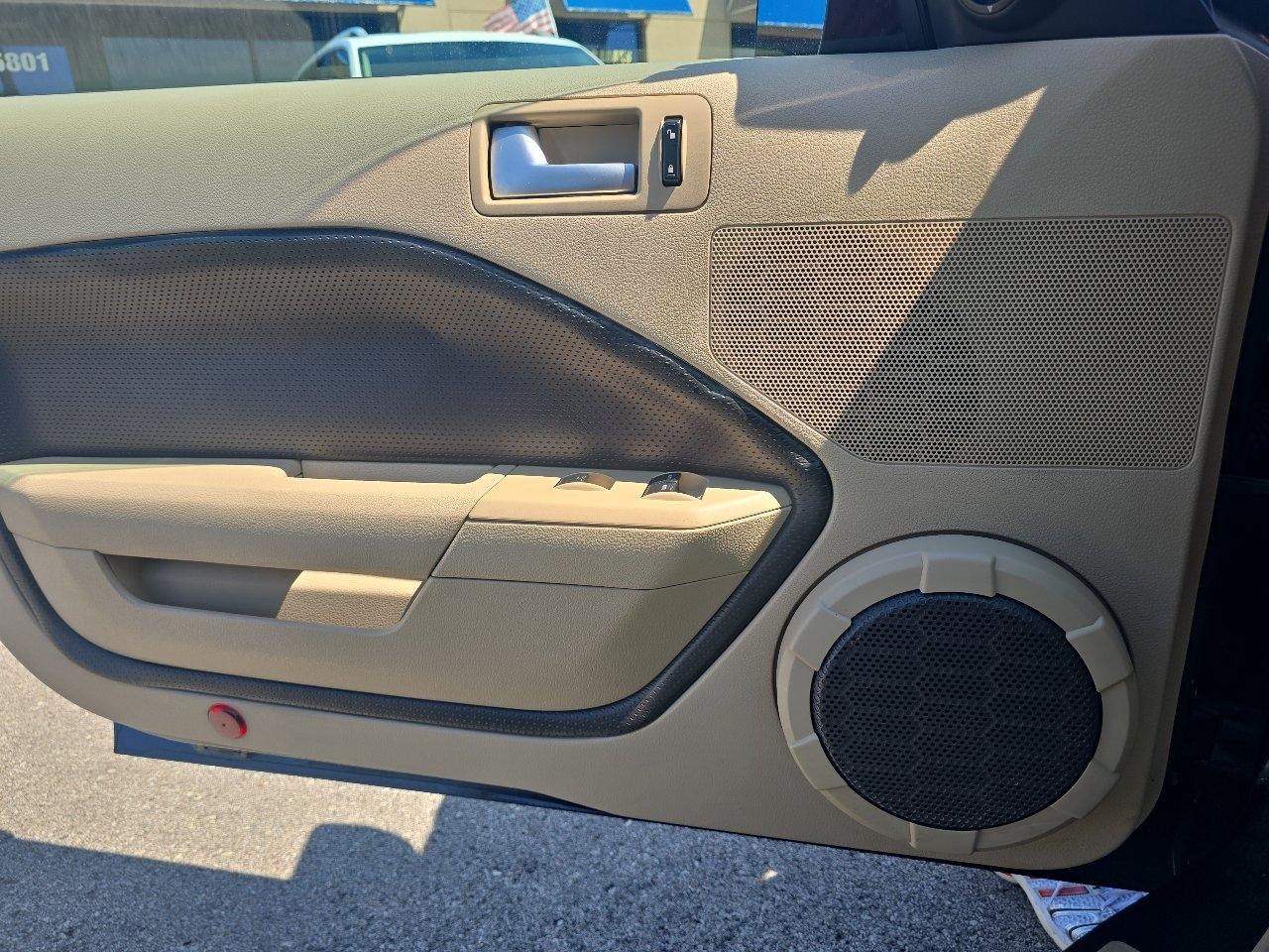Ford Mustang Convertible 2006