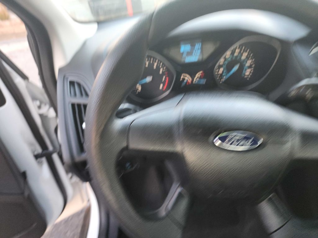 Ford Focus S Sedan 2013 Ford Focus S Sedan 2013