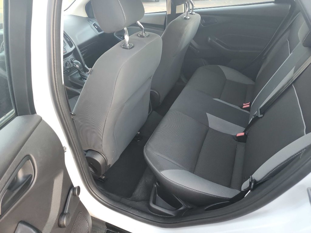 Ford Focus S Sedan 2013 Ford Focus S Sedan 2013