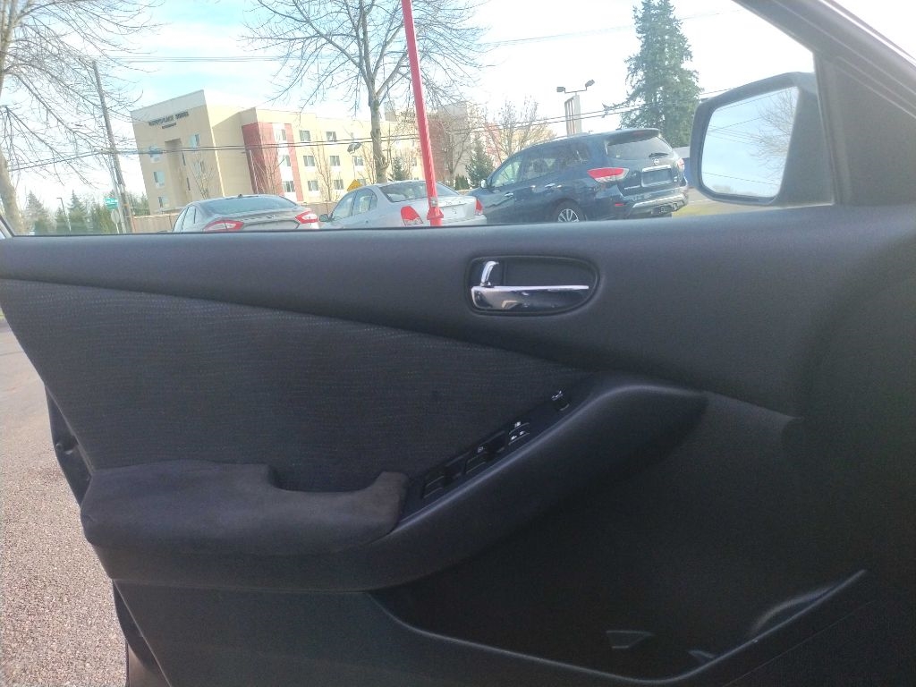 Nissan Altima 2.5 S 2012