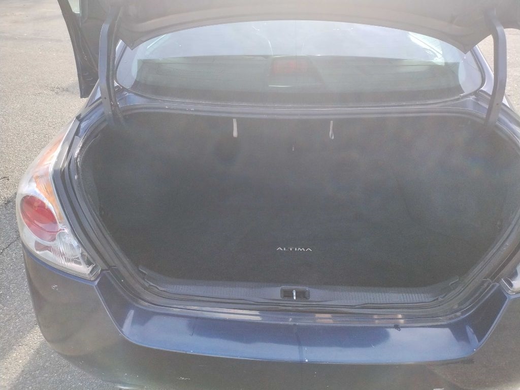 Nissan Altima 2.5 S 2012