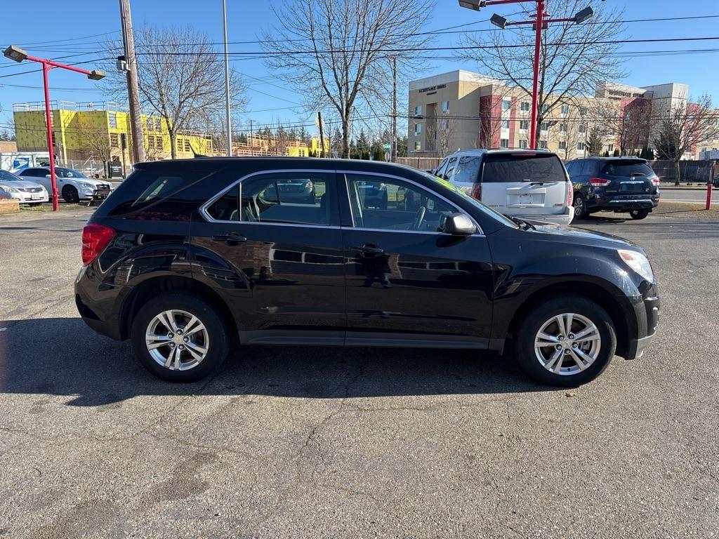 Chevrolet Equinox LS 2WD 2011
