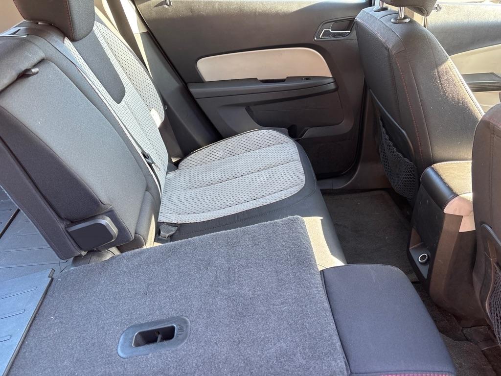 Chevrolet Equinox LS 2WD 2011