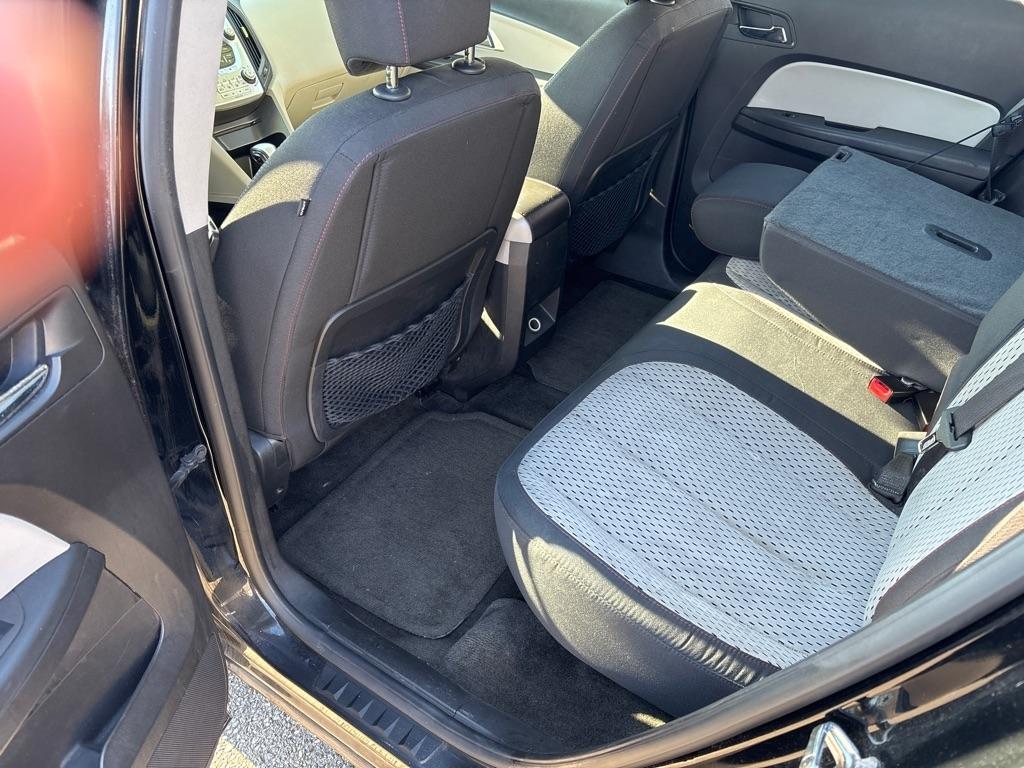 Chevrolet Equinox LS 2WD 2011