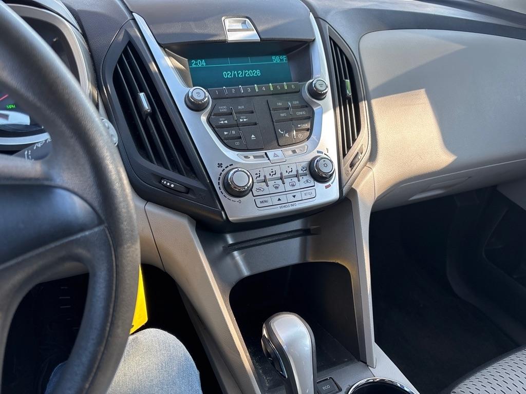 Chevrolet Equinox LS 2WD 2011