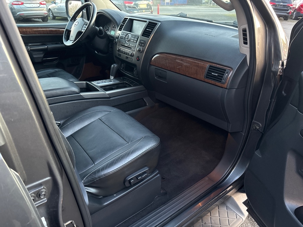 Nissan Armada SV 2WD 2012